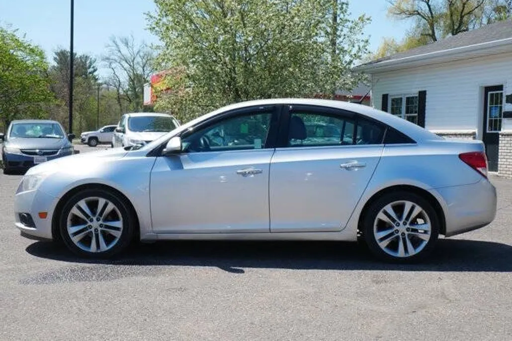 2012 Chevrolet Cruze LTZ photo 1