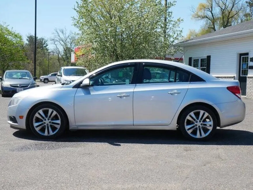 2012 Chevrolet Cruze LTZ photo 1