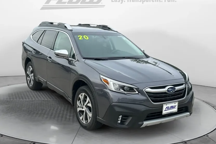 2022 Subaru Outback Touring photo 1
