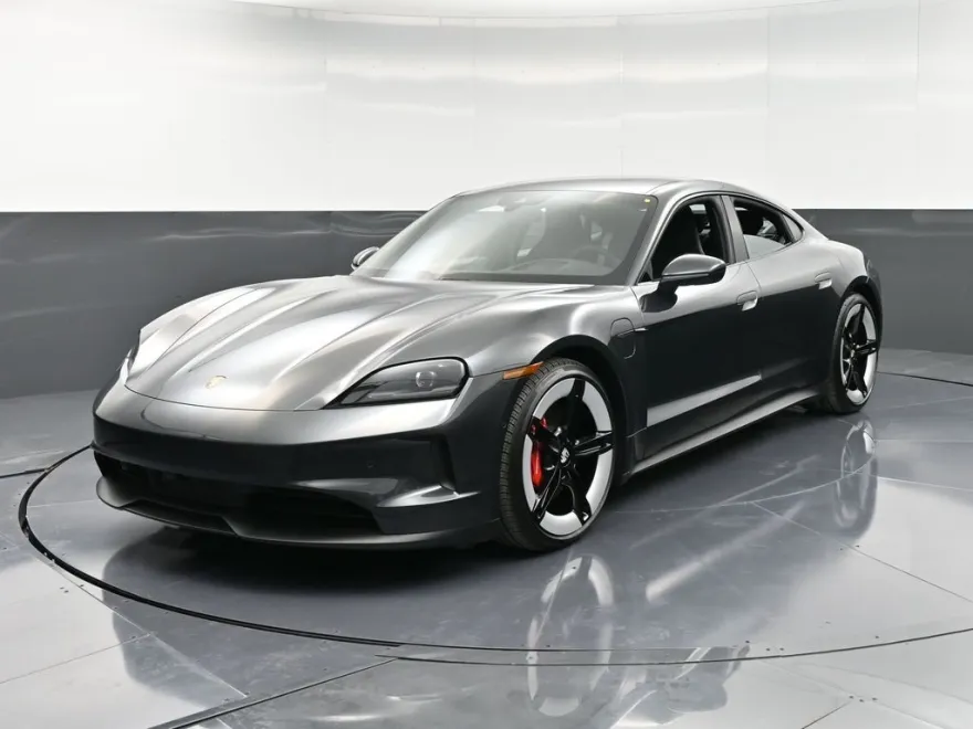2025 Porsche Taycan 4S photo 1