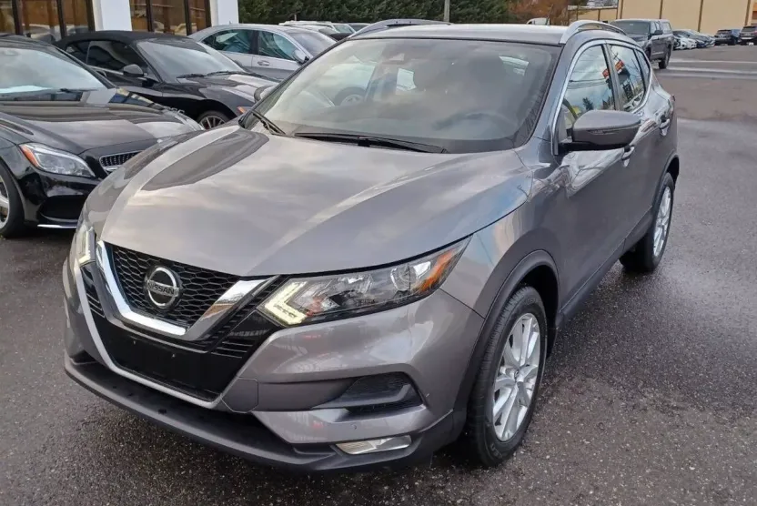 2021 Nissan Rogue Sport SV photo 1