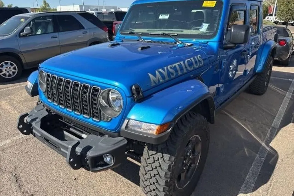 2025 Jeep Gladiator photo 1