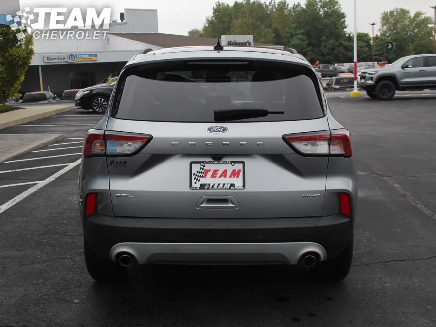 2022 Ford Escape SEL photo 1