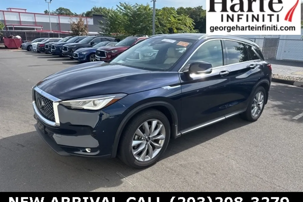 2022 Infiniti QX50 Essential photo 1