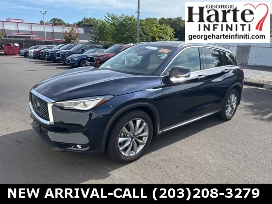 2022 Infiniti QX50 Essential photo 1