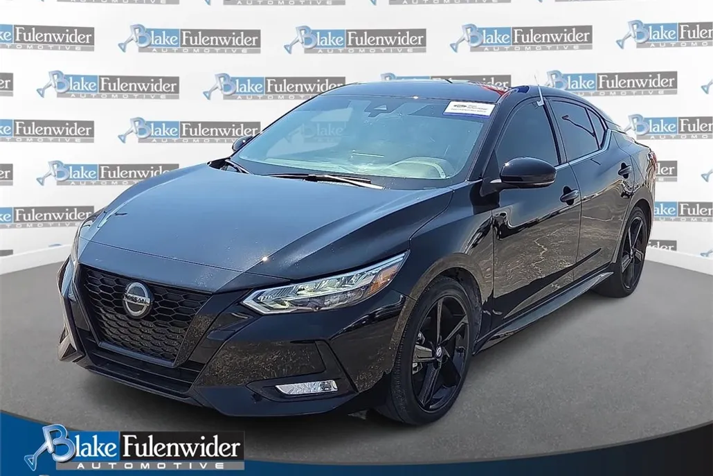 2023 Nissan Sentra SR photo 1