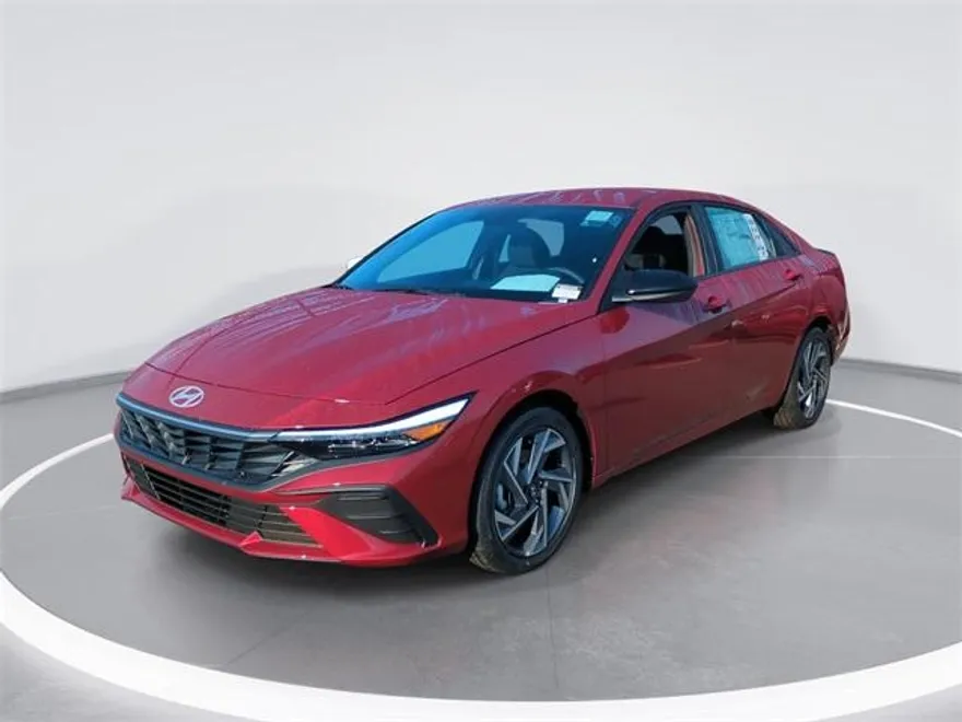 2025 Hyundai Elantra SEL Sport photo 1