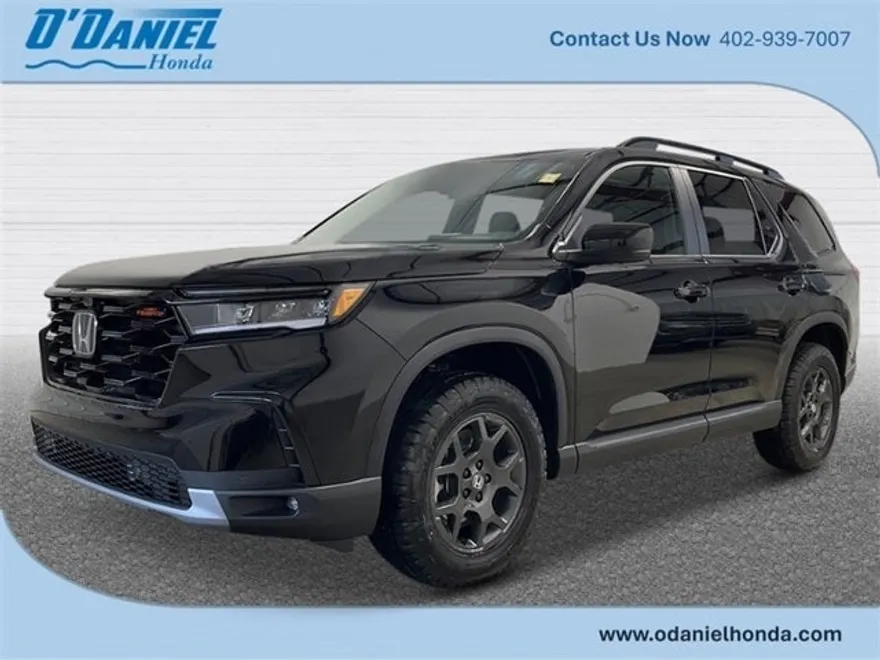 2025 Honda Pilot TrailSport photo 1