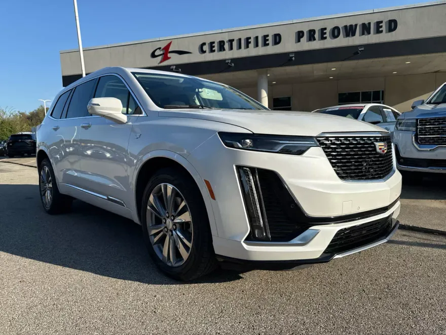 2023 Cadillac XT6 Premium Luxury photo 1