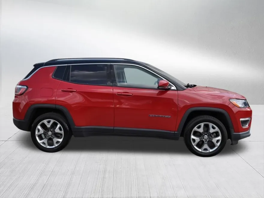 2019 Jeep Compass Limited photo 2