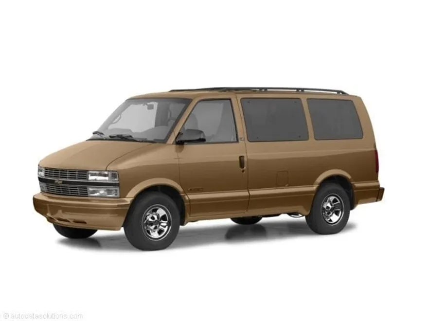2002 Chevrolet Astro LT photo 1
