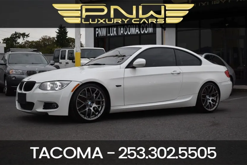 2012 Bmw 335i 3-Series photo 1