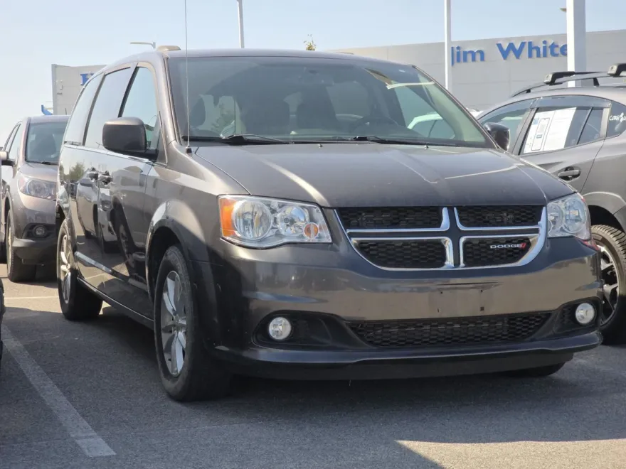 2018 Dodge Grand Caravan SXT photo 1