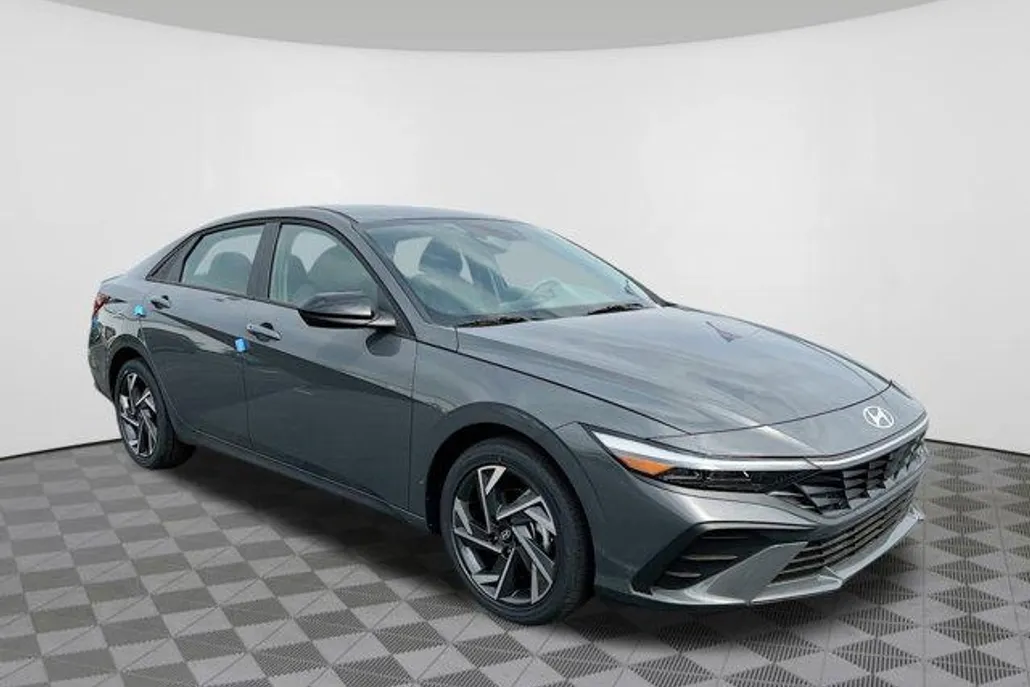 2025 Hyundai Elantra Hybrid SEL Sport photo 1