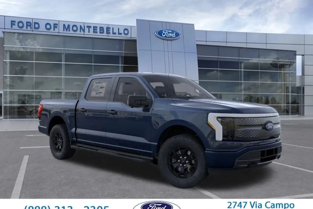 2025 Ford F-150 Lightning XLT photo 1