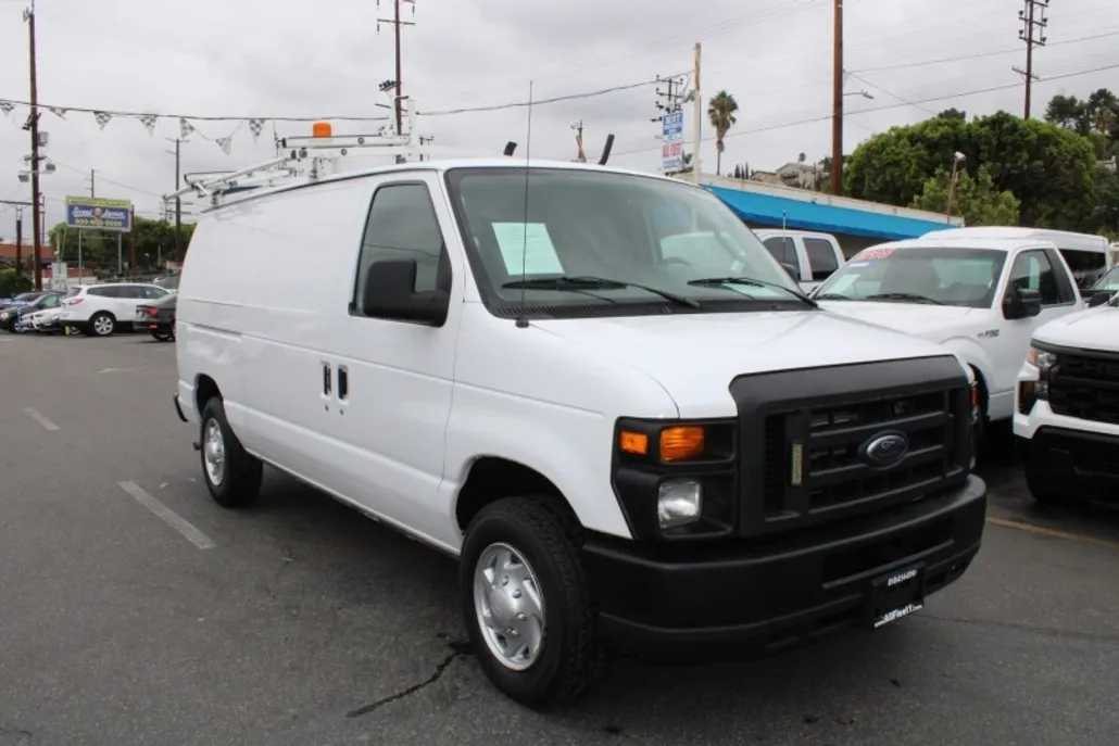 2013 Ford E-150 photo 1
