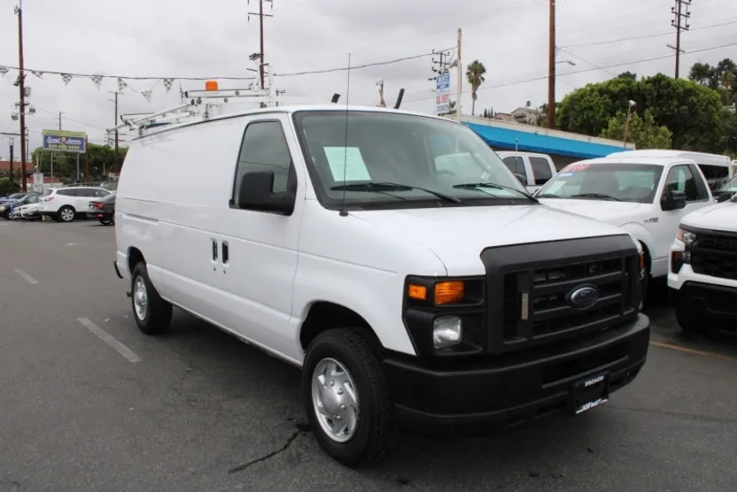 2013 Ford E-150 photo 1