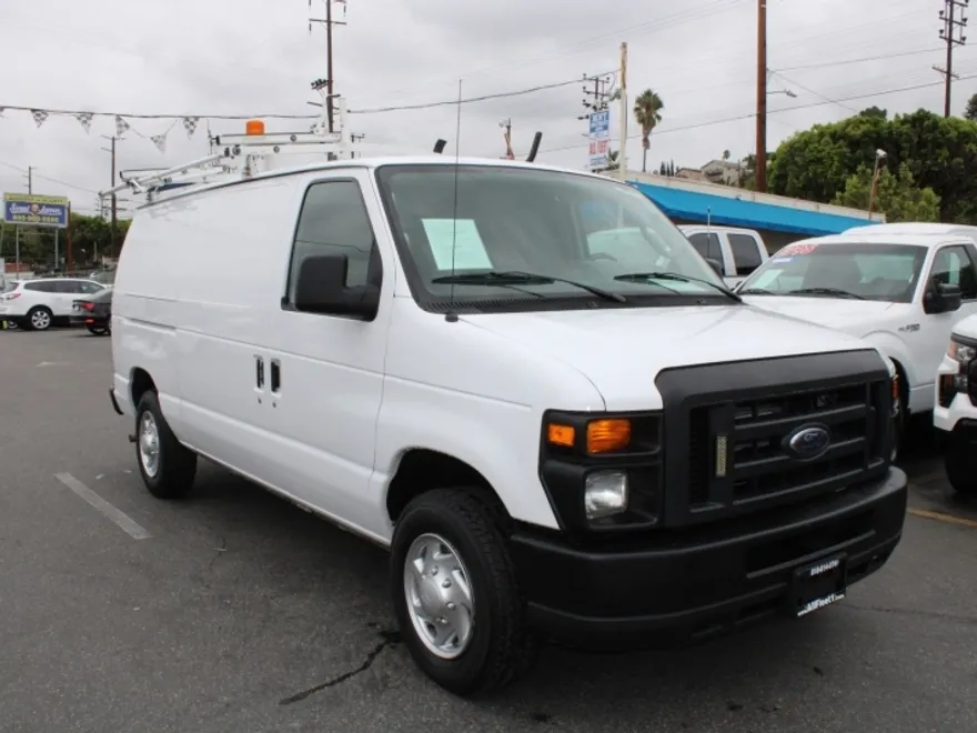 2013 Ford E-150 photo 1