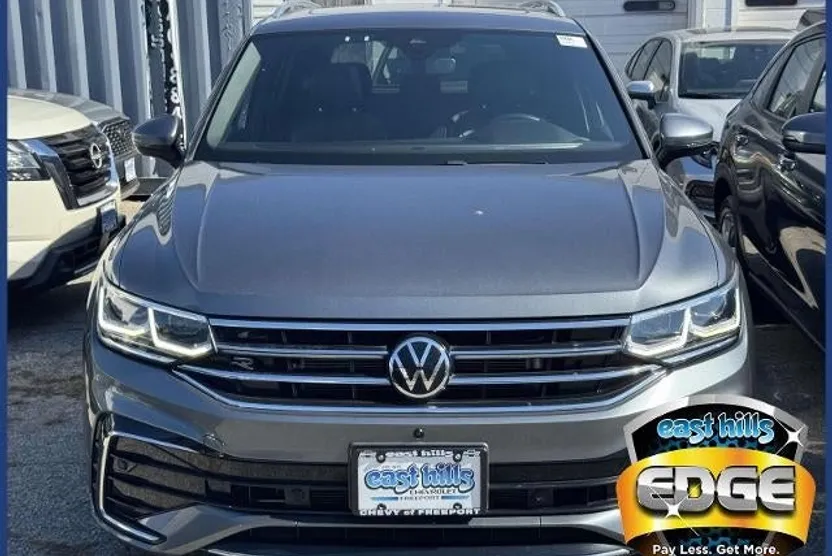 2022 Volkswagen Tiguan SEL Premium R-Line photo 1