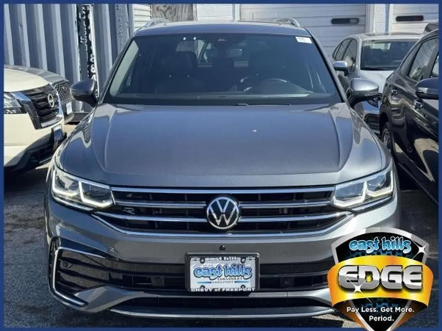 2022 Volkswagen Tiguan SEL Premium R-Line photo 1