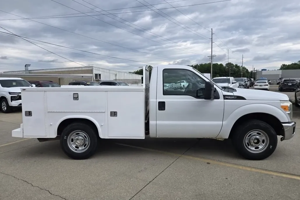 2012 Ford F-250 XL photo 1