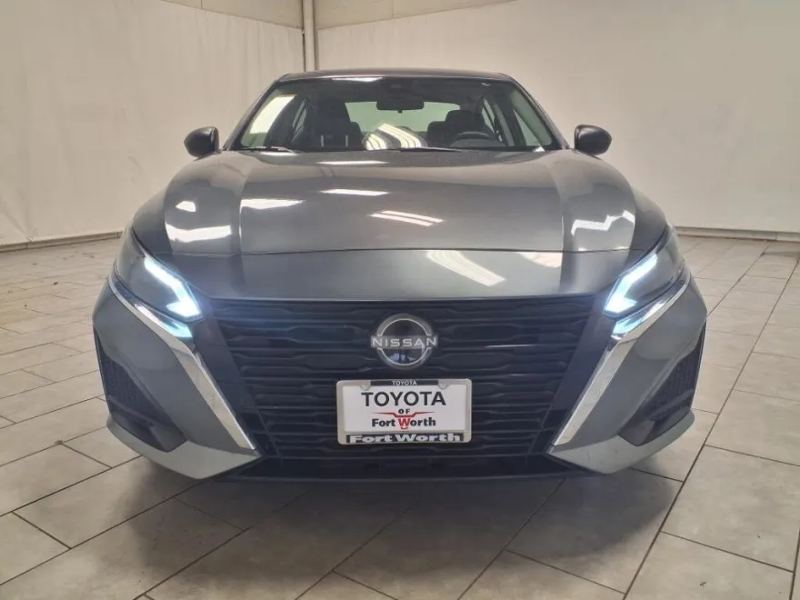 2024 Nissan Altima 2.5 SV photo 1