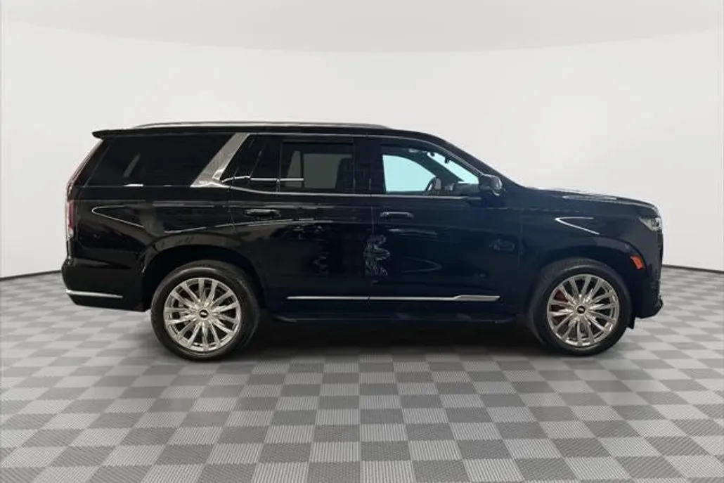 2024 Cadillac Escalade Premium Luxury photo 1