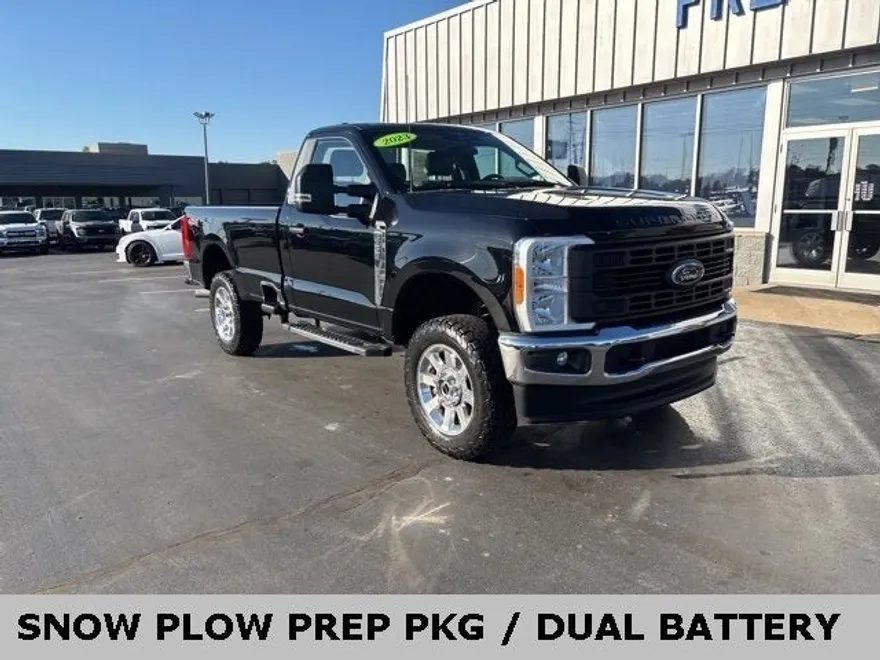 2023 Ford F-350 photo 1