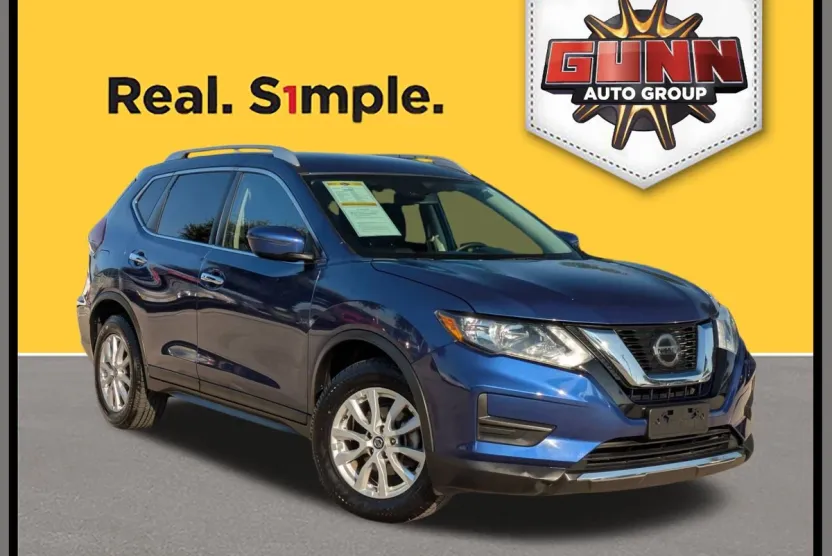 2020 Nissan Rogue SV photo 1