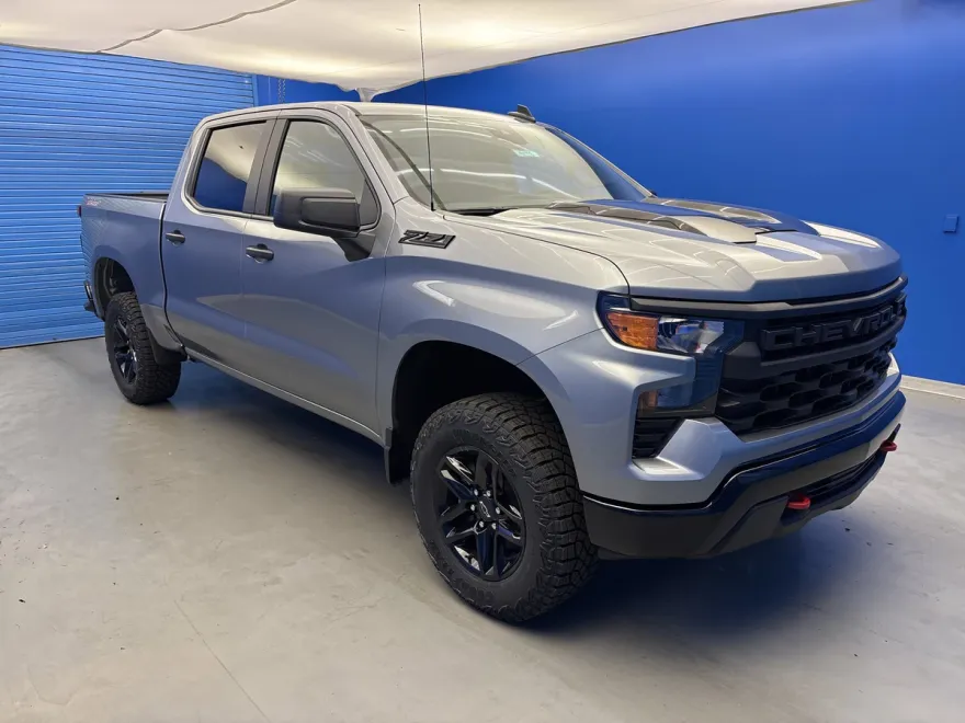 2026 Chevrolet Silverado 1500 Custom Trail Boss photo 1