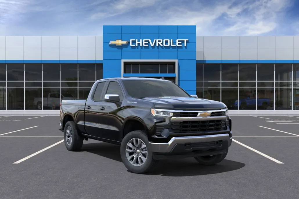2025 Chevrolet Silverado 1500 LT photo 1
