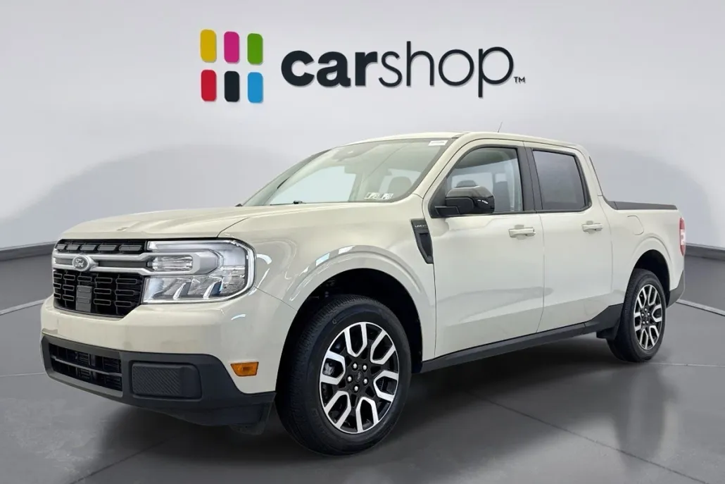 2024 Ford Maverick Lariat photo 1