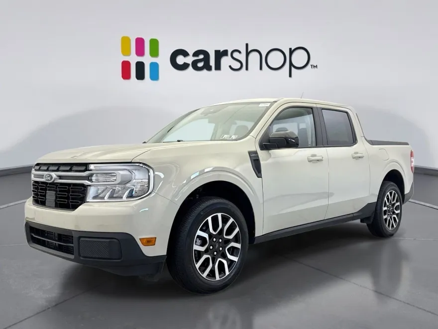 2024 Ford Maverick Lariat photo 1