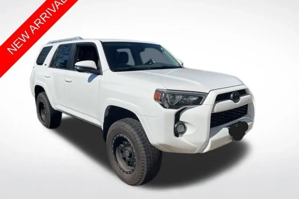 2018 Toyota 4Runner SR5 Premium photo 1