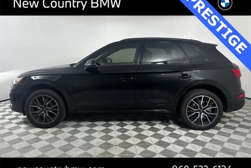 2022 Audi SQ5 Prestige photo 1