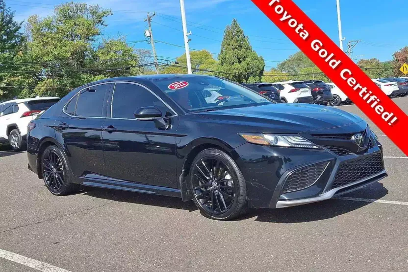 2022 Toyota Camry XSE photo 1