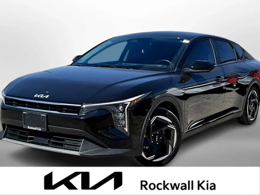 2025 Kia K4 EX photo 1