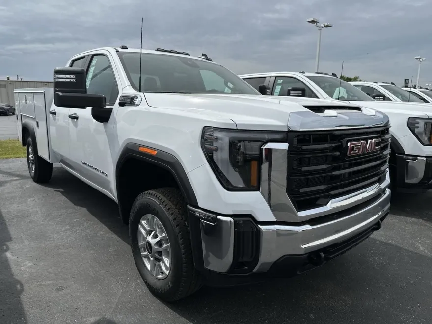 2025 Gmc Sierra 2500 HD Pro photo 1