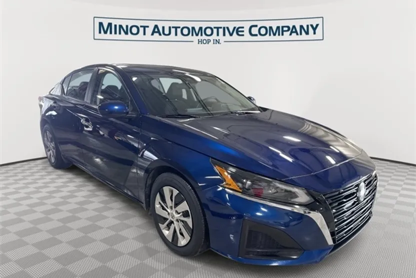 2023 Nissan Altima 2.5 S photo 1