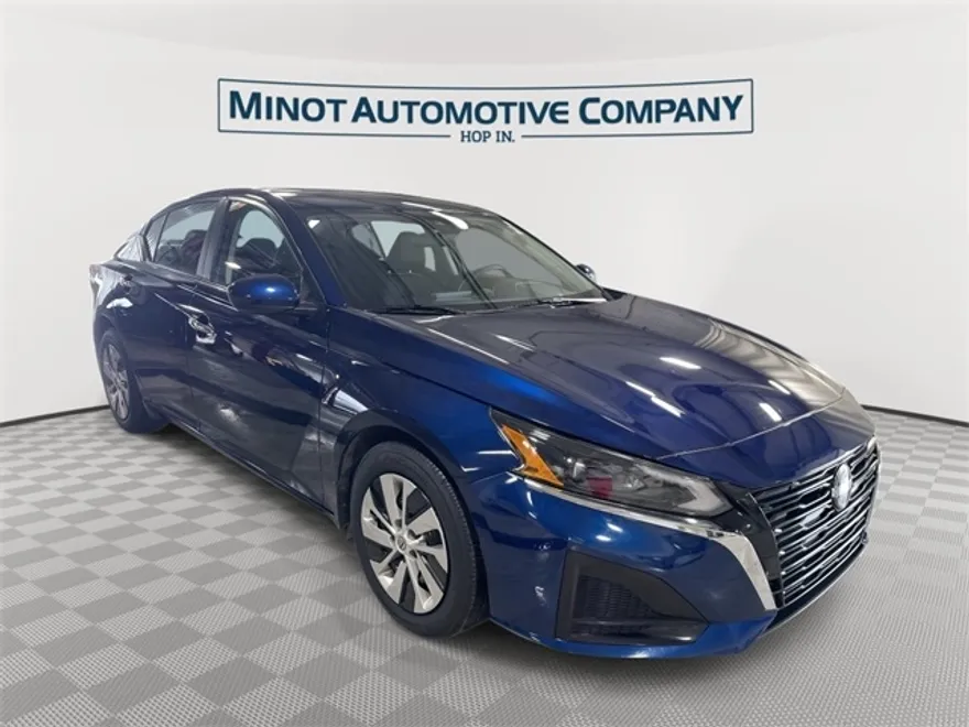 2023 Nissan Altima 2.5 S photo 1