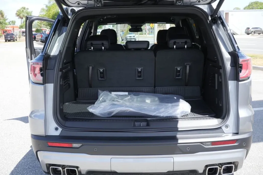 2025 Gmc Acadia Elevation photo 1