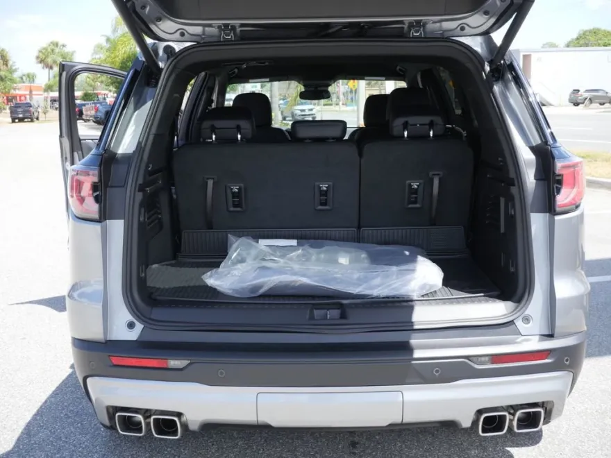 2025 Gmc Acadia Elevation photo 1