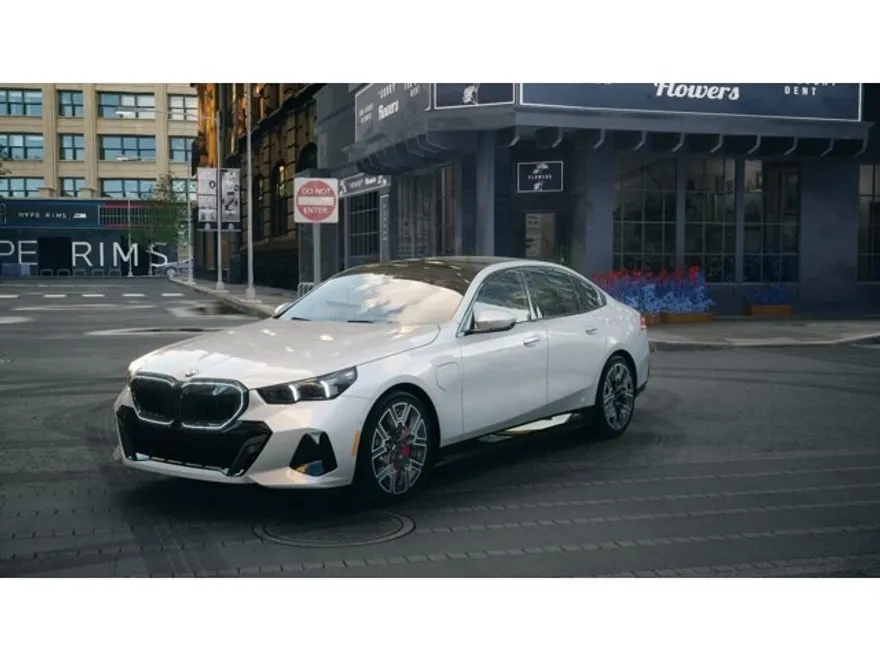 2026 Bmw 550e xDrive photo 1