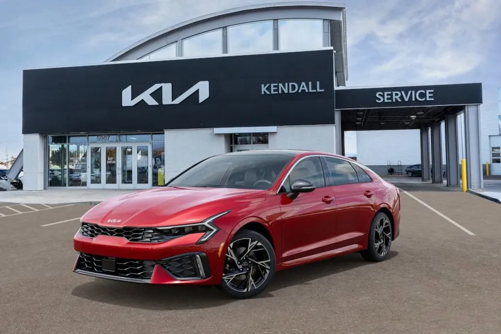 2025 Kia K5 GT-Line photo 1