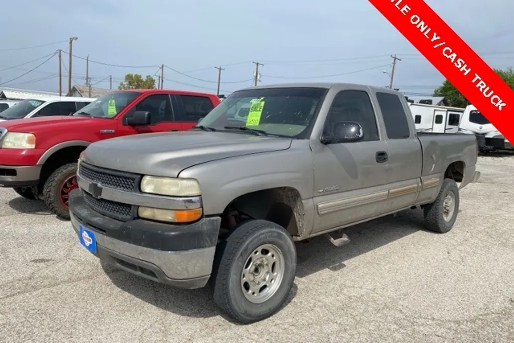 2001 Chevrolet Silverado 2500HD LS photo 1