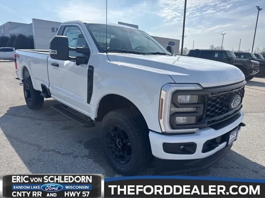 2025 Ford F-350 photo 1