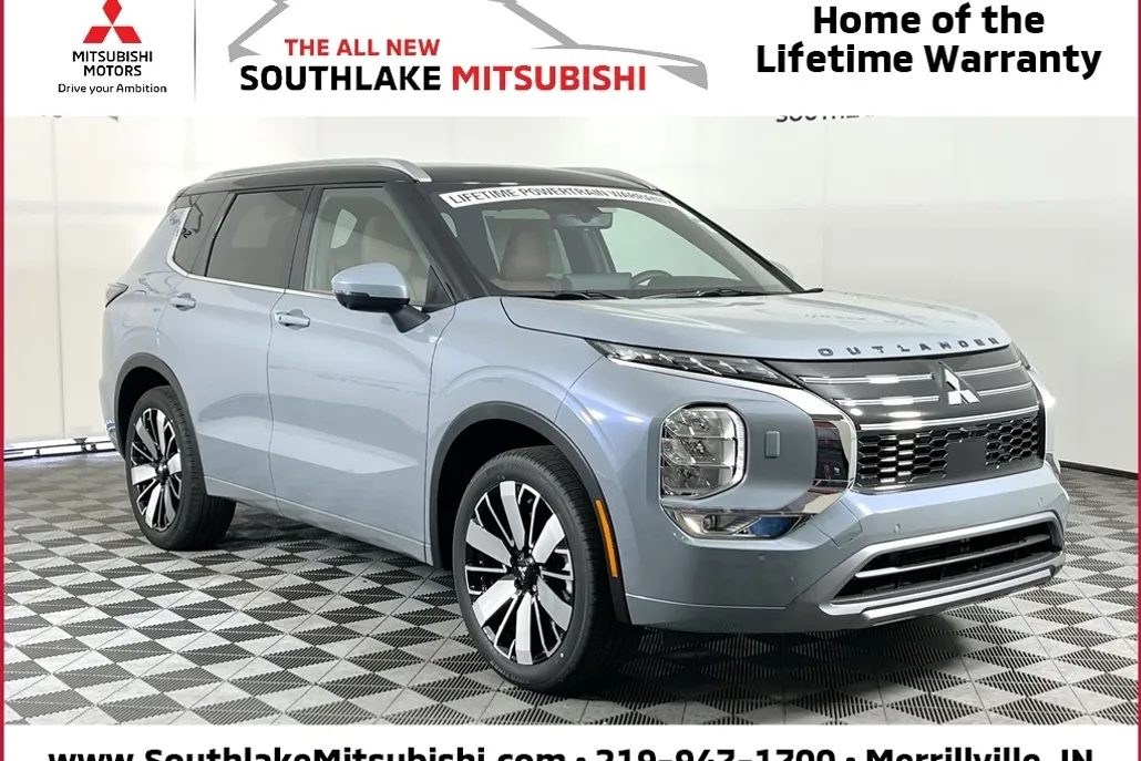 2025 Mitsubishi Outlander SEL photo 1