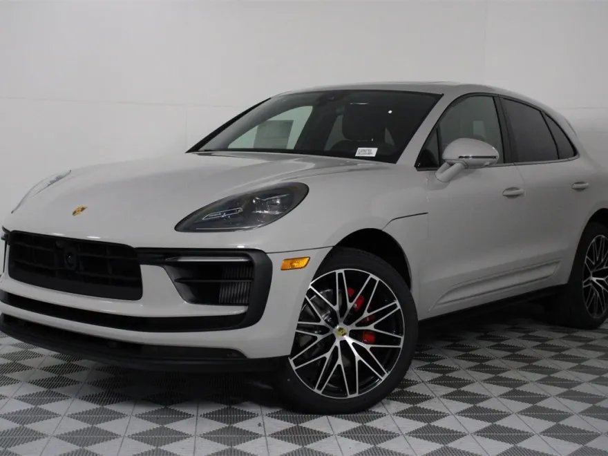 2025 Porsche Macan S photo 1
