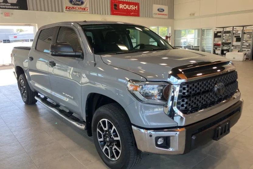 2018 Toyota Tundra SR5 photo 1