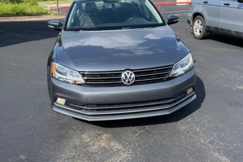 2015 Volkswagen Jetta SE photo 1